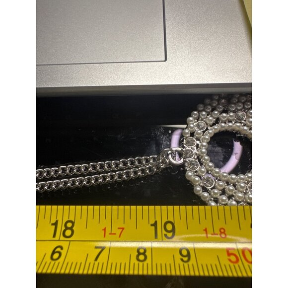 Silver Paparazzi Necklace & Earrings Set With Circular Pendant & Pearl Accents - Picture 4 of 4